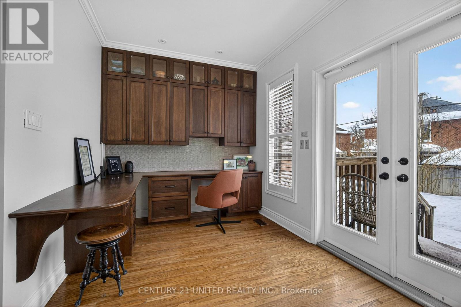 499 Hunter Street, Peterborough (Town Ward 3), Ontario  K9H 2M9 - Photo 11 - X12823430