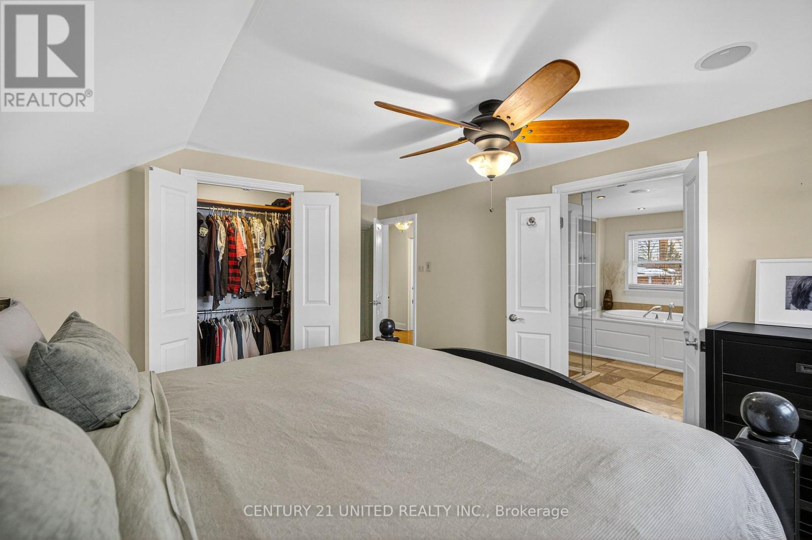 499 Hunter Street, Peterborough (Town Ward 3), Ontario  K9H 2M9 - Photo 20 - X12823430