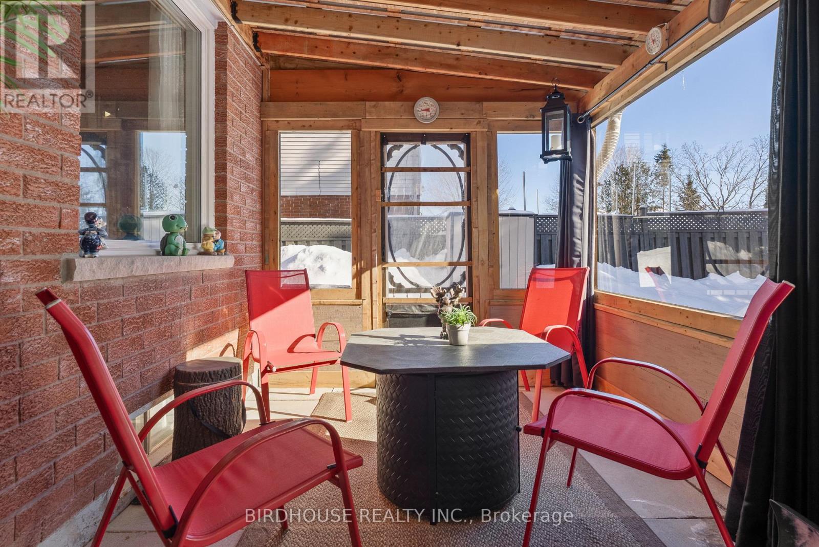 269 St. Joseph Road, Kawartha Lakes (Lindsay), Ontario  K9V 6E3 - Photo 26 - X12823614