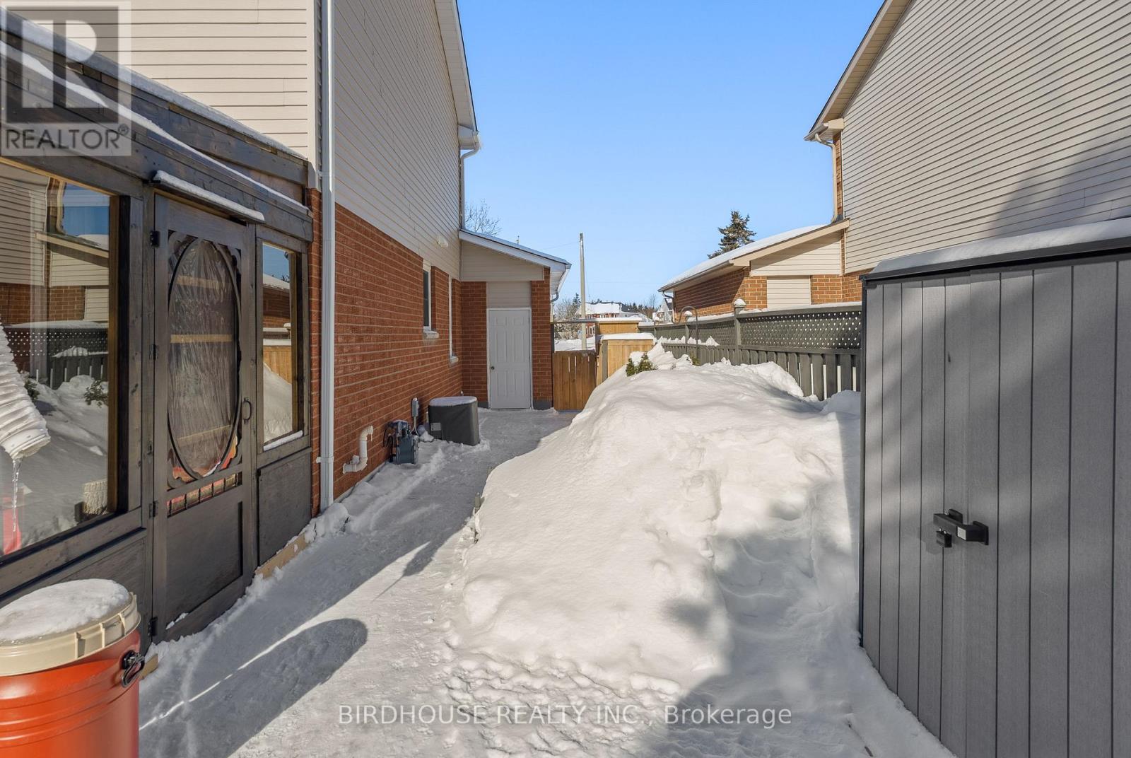 269 St. Joseph Road, Kawartha Lakes (Lindsay), Ontario  K9V 6E3 - Photo 31 - X12823614