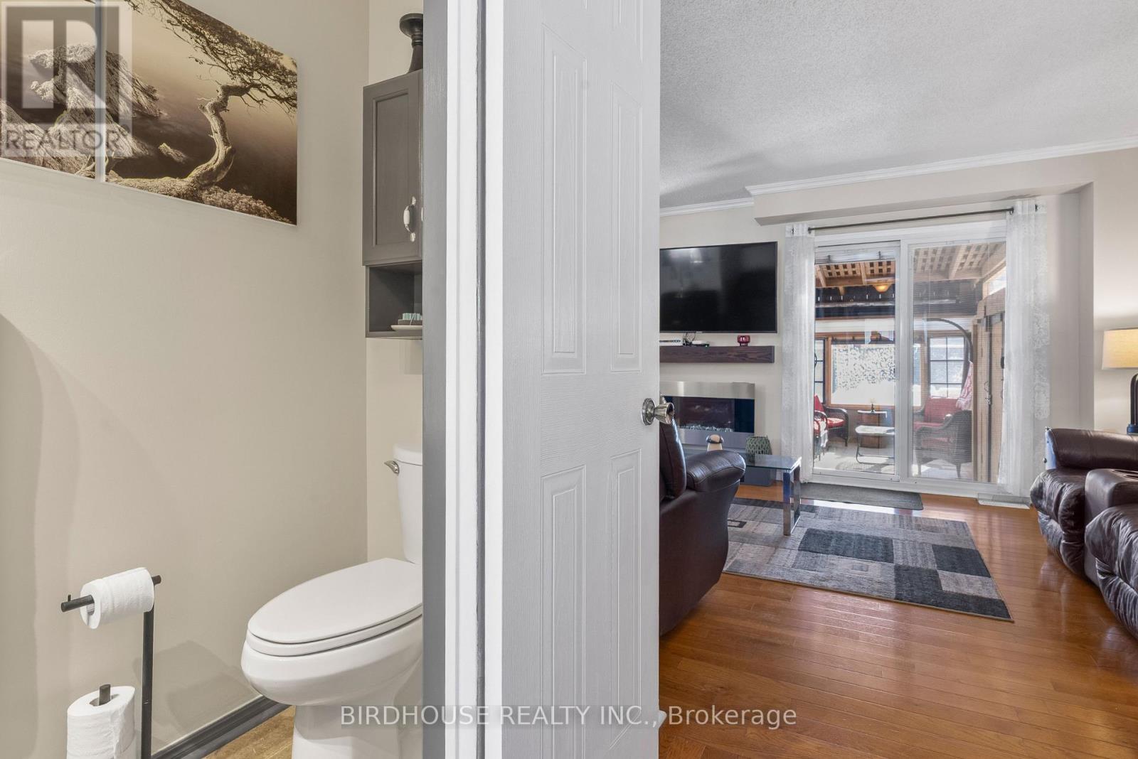 269 St. Joseph Road, Kawartha Lakes (Lindsay), Ontario  K9V 6E3 - Photo 5 - X12823614