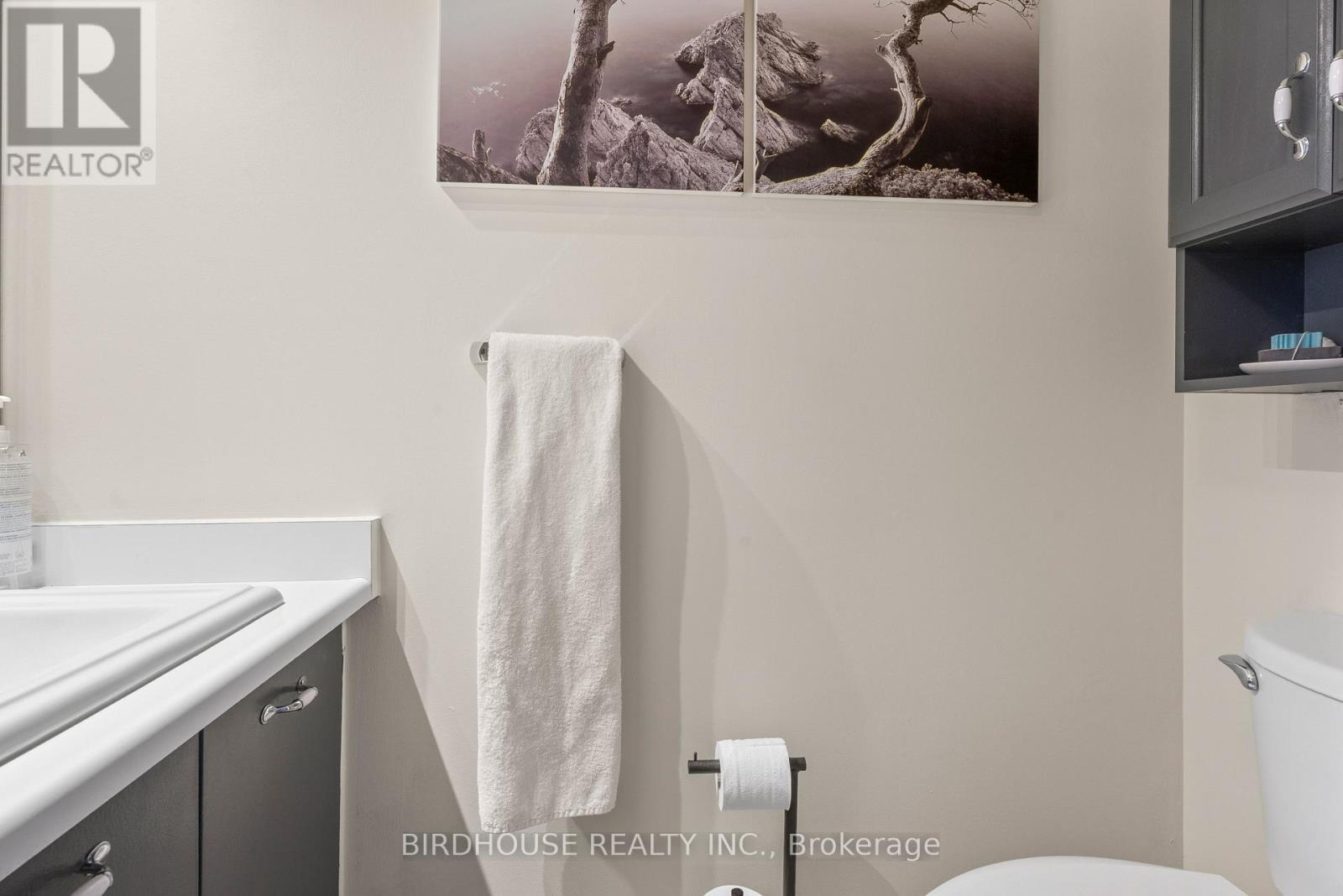 269 St. Joseph Road, Kawartha Lakes (Lindsay), Ontario  K9V 6E3 - Photo 6 - X12823614