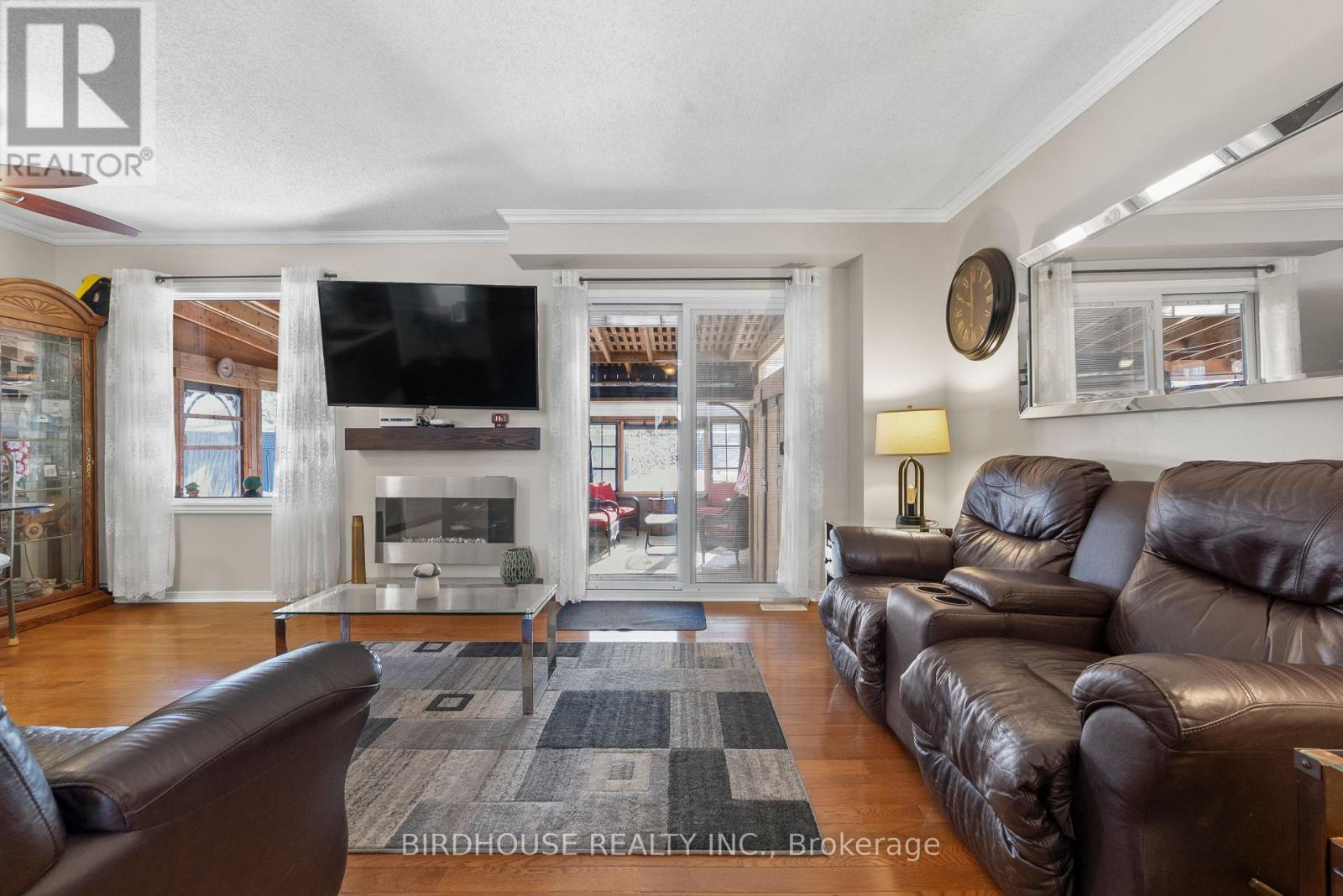 269 St. Joseph Road, Kawartha Lakes (Lindsay), Ontario  K9V 6E3 - Photo 7 - X12823614