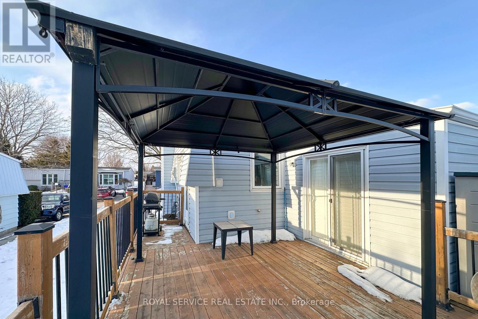 71 Bluffs Road, Clarington (Newcastle), Ontario  L1B 1A6 - Photo 24 - E12824080