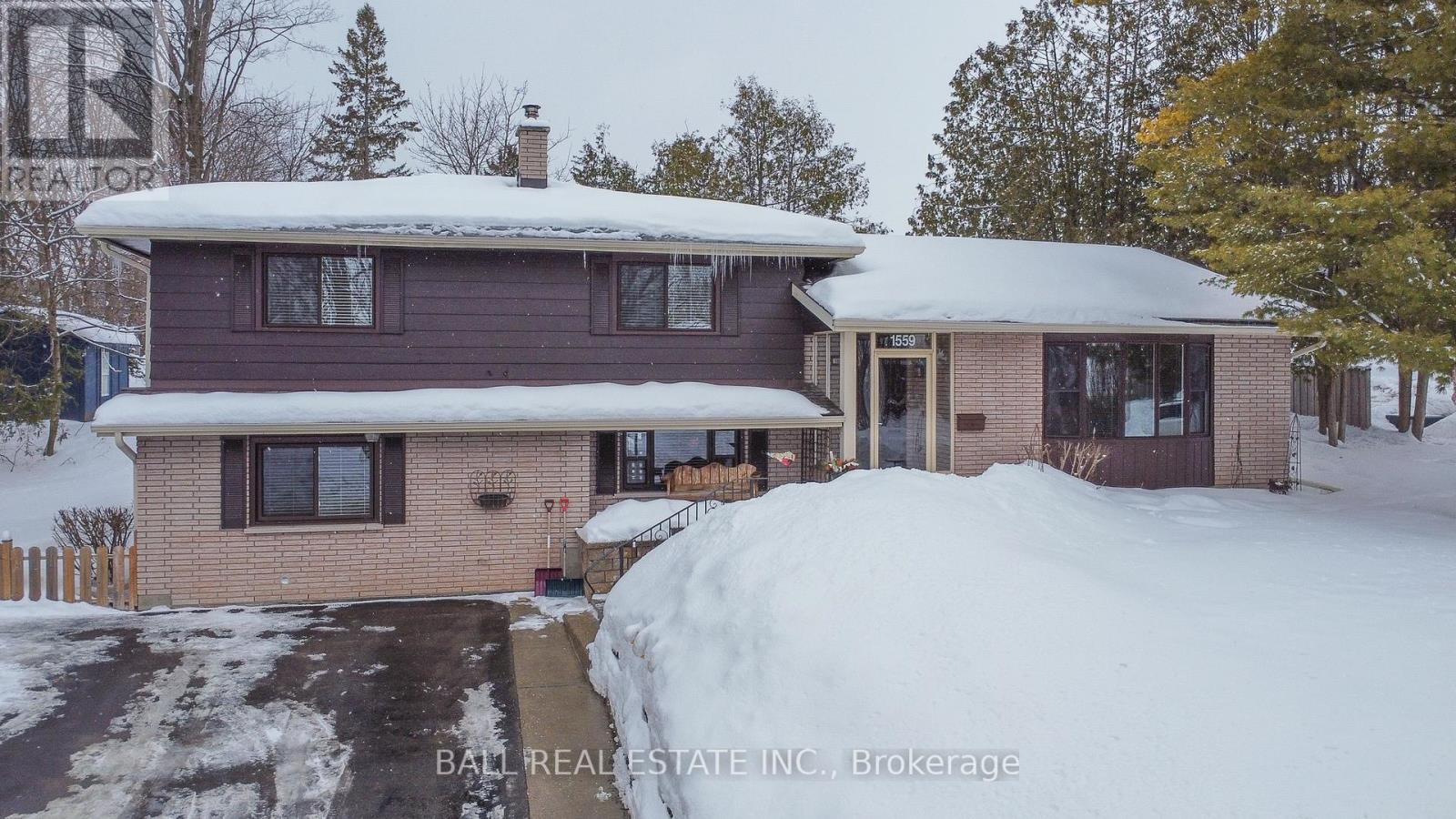 1559 Westbrook Drive, Peterborough (Monaghan Ward 2), Ontario  K9J 6R6 - Photo 4 - X12824096