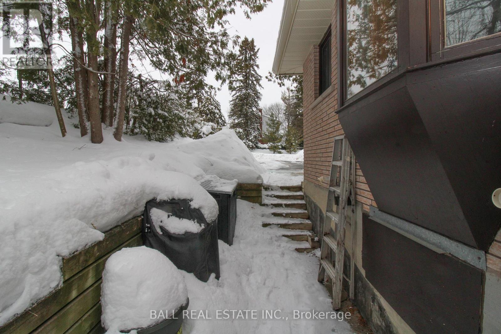 1559 Westbrook Drive, Peterborough (Monaghan Ward 2), Ontario  K9J 6R6 - Photo 43 - X12824096