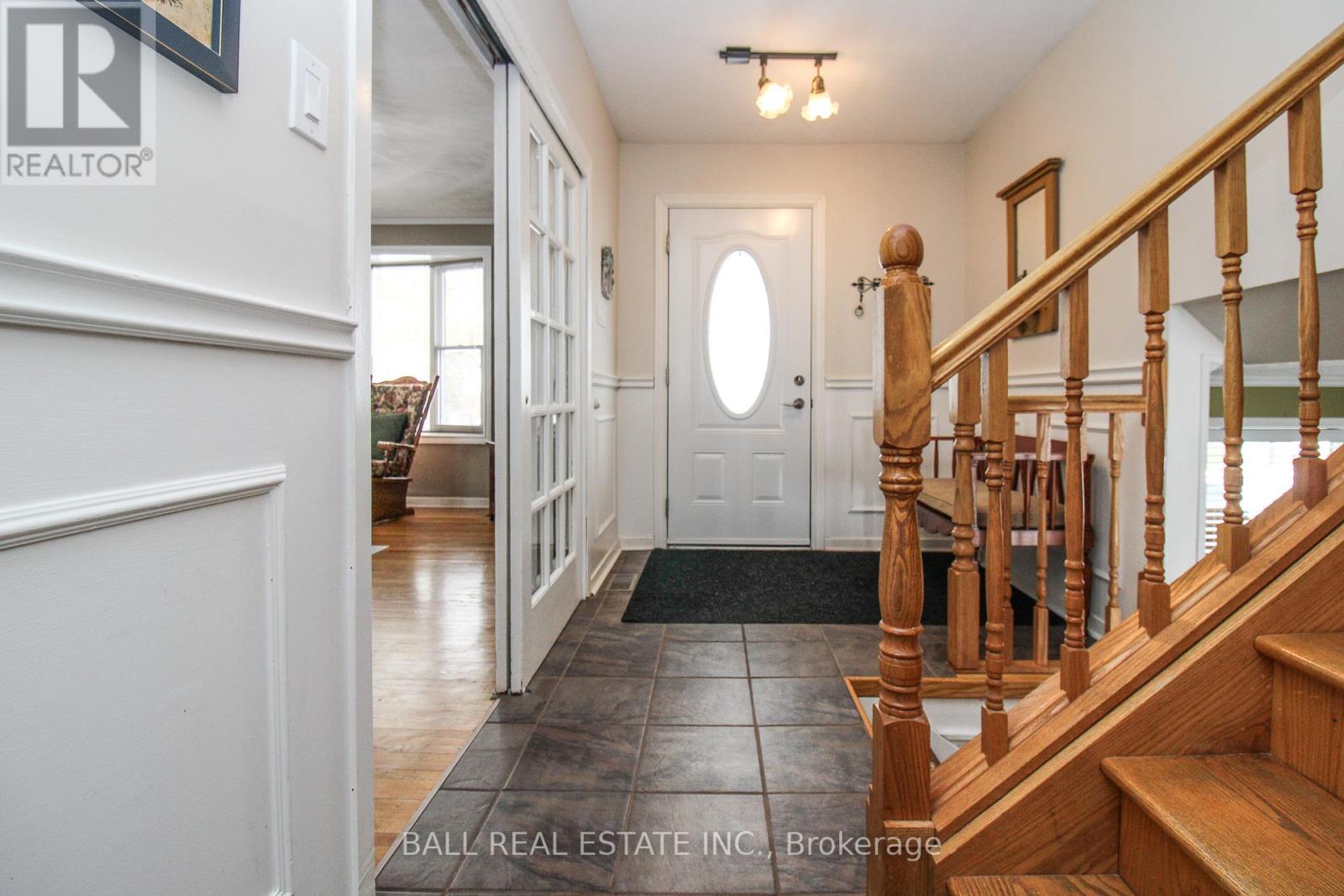 1559 Westbrook Drive, Peterborough (Monaghan Ward 2), Ontario  K9J 6R6 - Photo 5 - X12824096