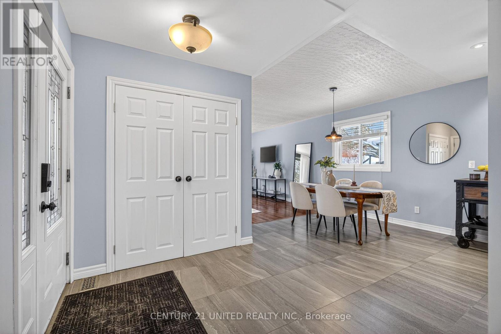 1268 Hopewell Avenue, Peterborough (Northcrest Ward 5), Ontario  K9H 6T3 - Photo 6 - X12824618