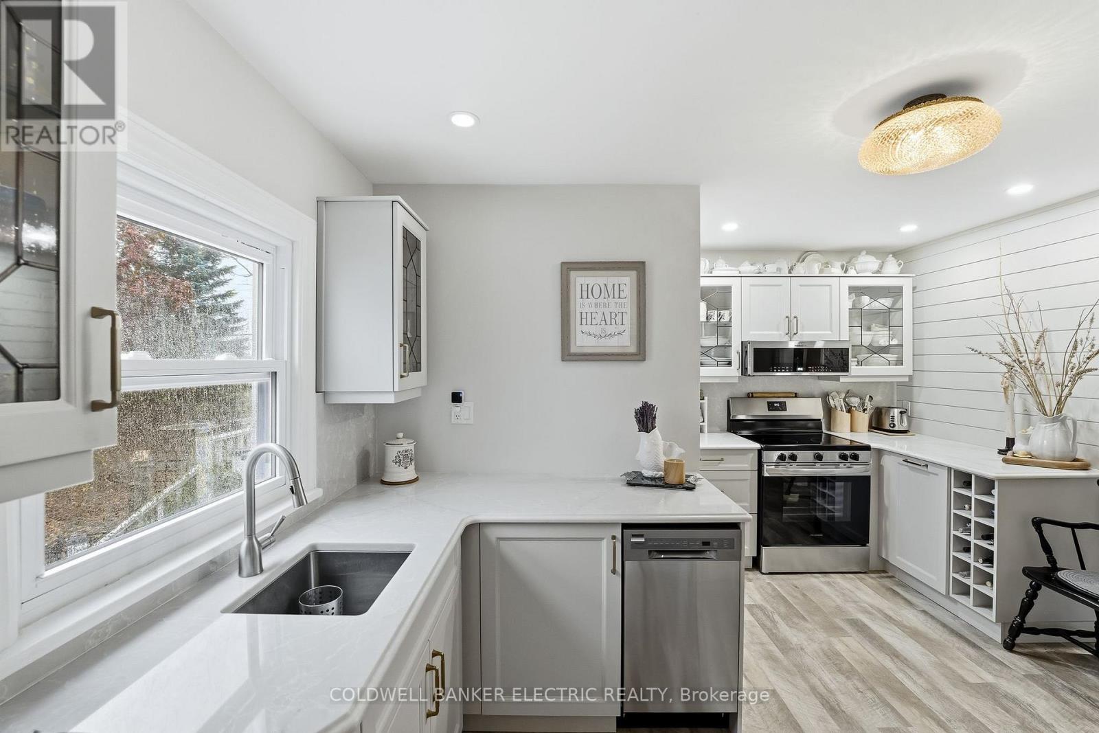 994 County Rd 19 Road, Selwyn, Ontario  K9J 6X2 - Photo 7 - X12824876