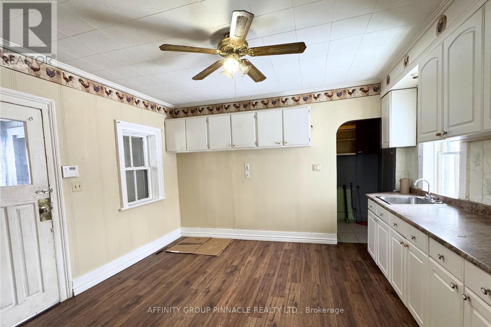 118 Lindsay Street S, Kawartha Lakes (Lindsay), Ontario  K9V 2M7 - Photo 15 - X12824888