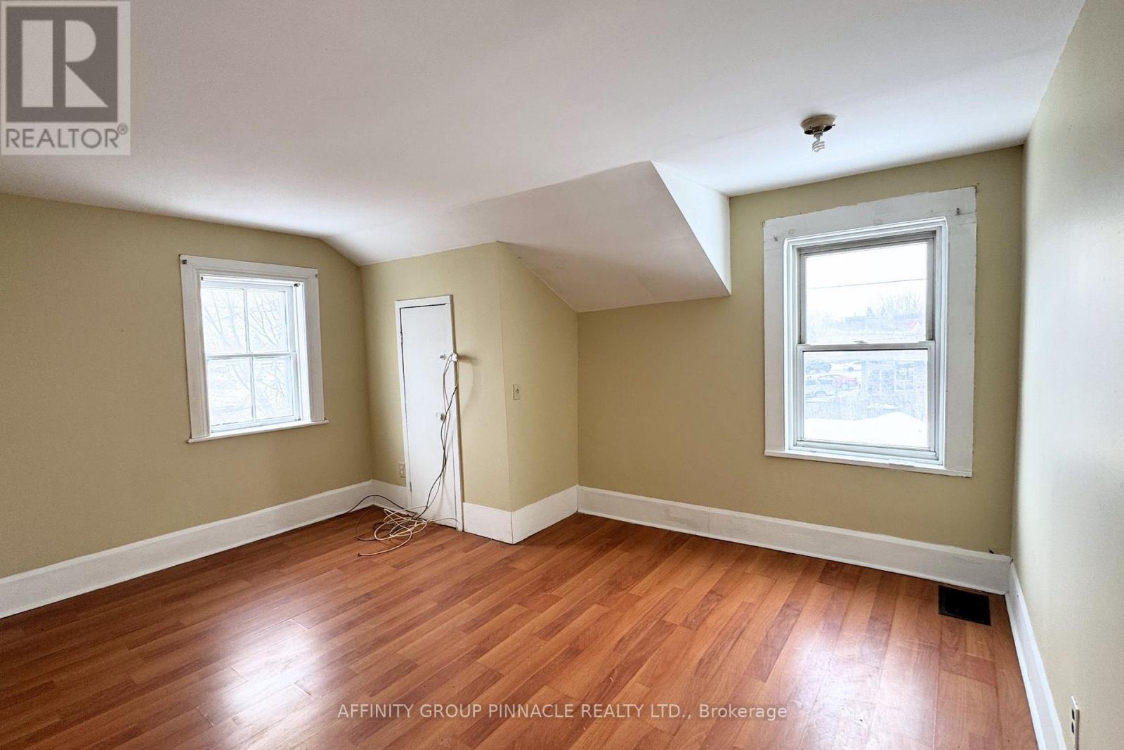 118 Lindsay Street S, Kawartha Lakes (Lindsay), Ontario  K9V 2M7 - Photo 23 - X12824888