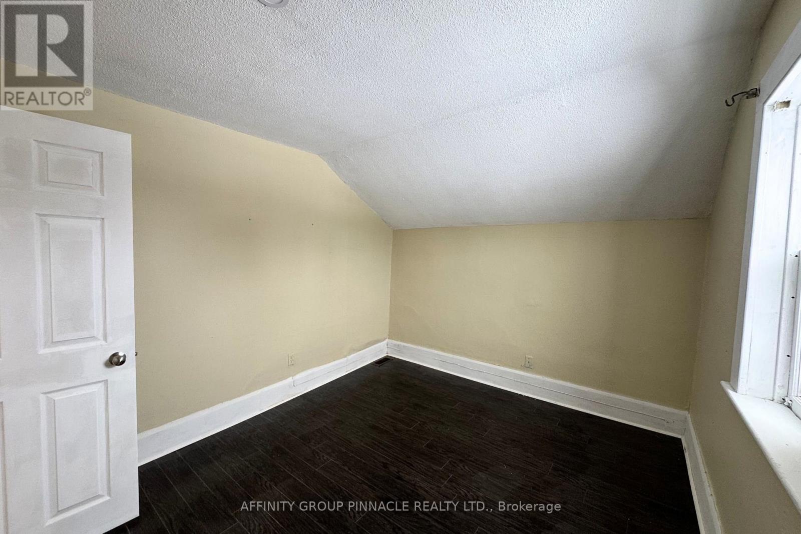 118 Lindsay Street S, Kawartha Lakes (Lindsay), Ontario  K9V 2M7 - Photo 24 - X12824888