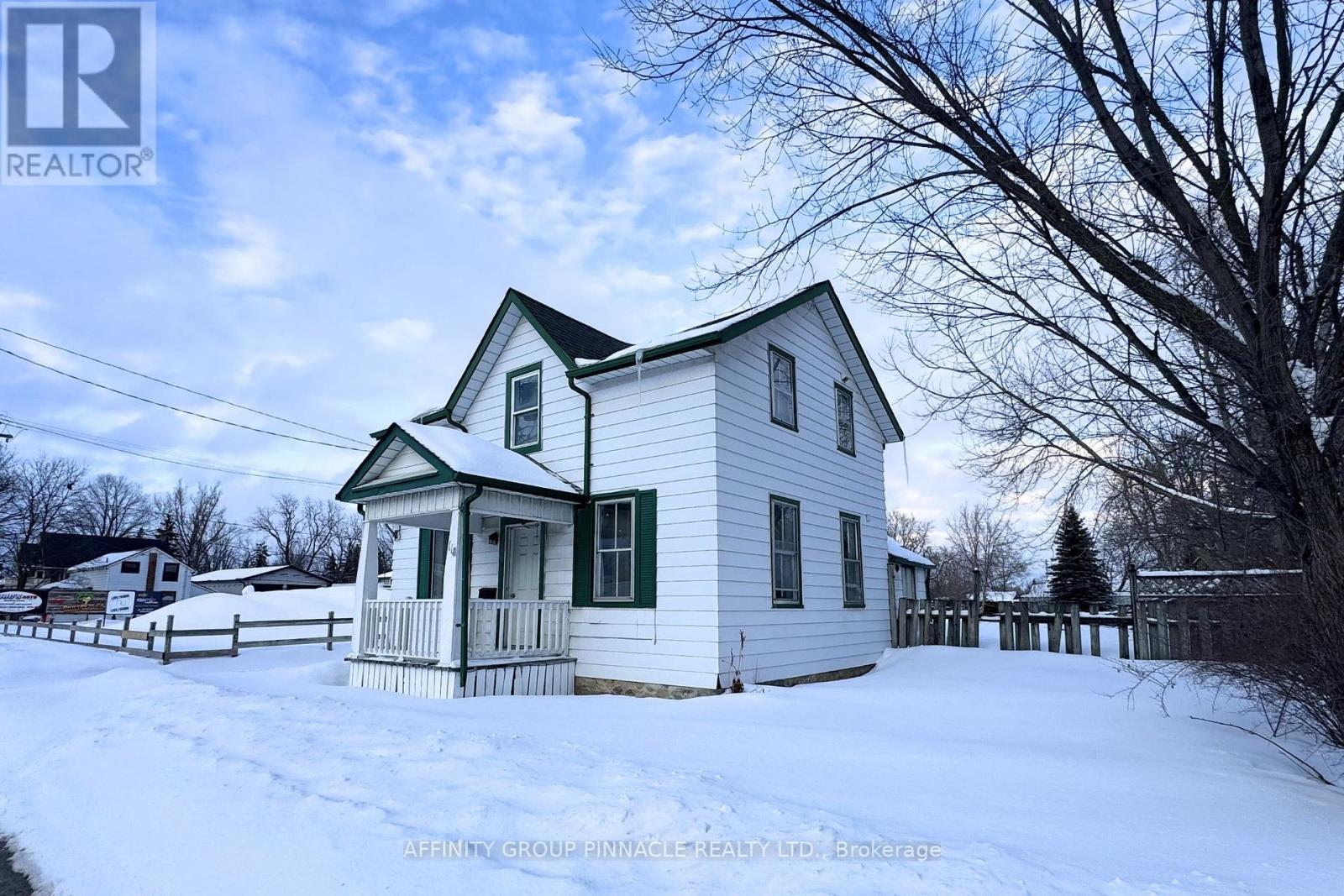 118 Lindsay Street S, Kawartha Lakes (Lindsay), Ontario  K9V 2M7 - Photo 5 - X12824888
