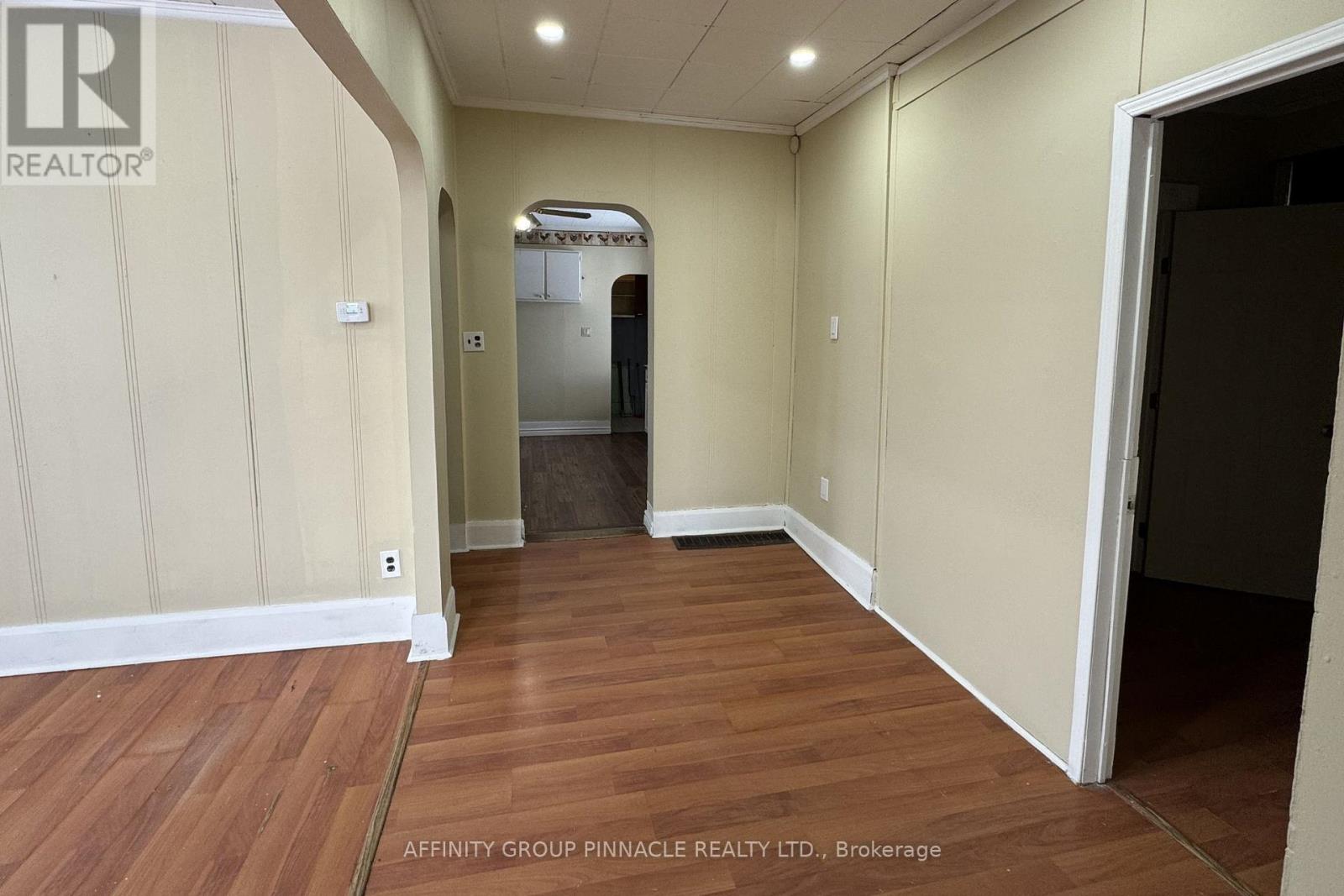 118 Lindsay Street S, Kawartha Lakes (Lindsay), Ontario  K9V 2M7 - Photo 7 - X12824888