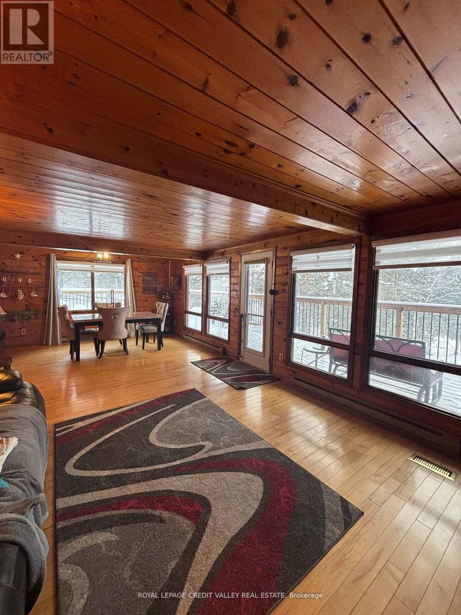 992 South Baptiste Lake Road, Hastings Highlands (Herschel Ward), Ontario  K0L 1C0 - Photo 14 - X12825088