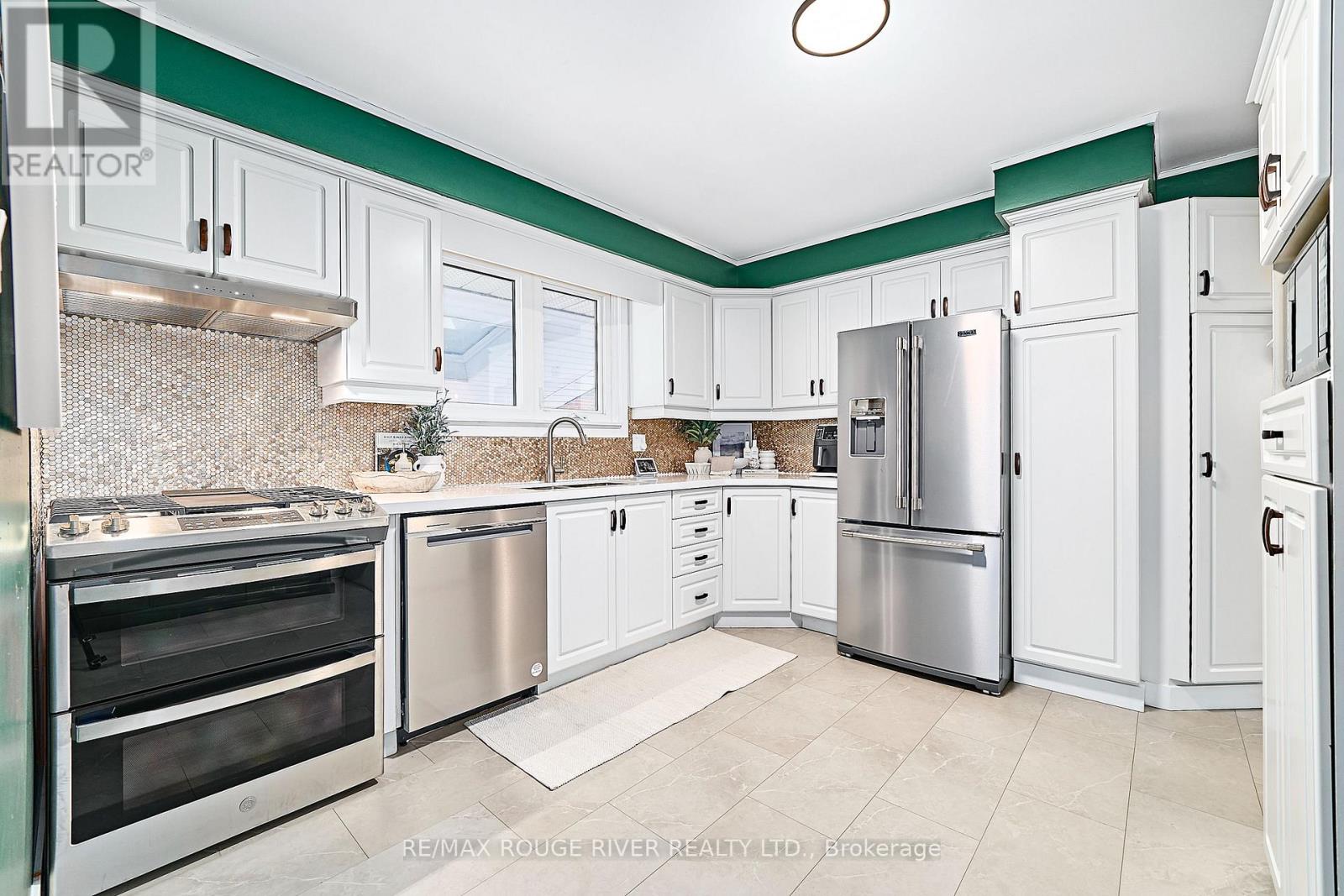 550 Garside Drive, Peterborough (Ashburnham Ward 4), Ontario  K9H 7C7 - Photo 19 - X12826360