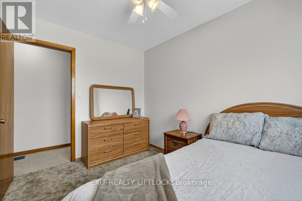 845 Stocker Road, Peterborough (Otonabee Ward 1), Ontario  K9J 5T2 - Photo 10 - X12826636