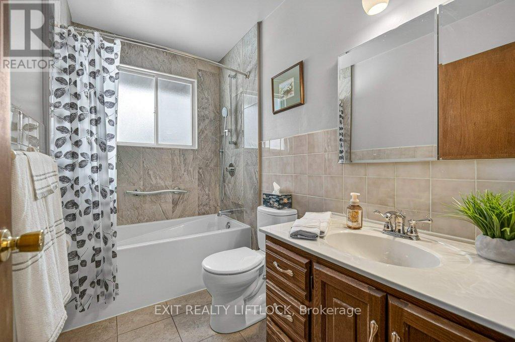 845 Stocker Road, Peterborough (Otonabee Ward 1), Ontario  K9J 5T2 - Photo 15 - X12826636