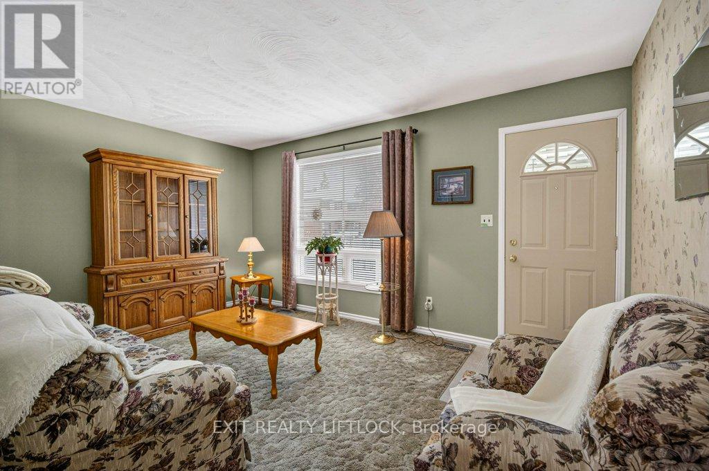 845 Stocker Road, Peterborough (Otonabee Ward 1), Ontario  K9J 5T2 - Photo 3 - X12826636