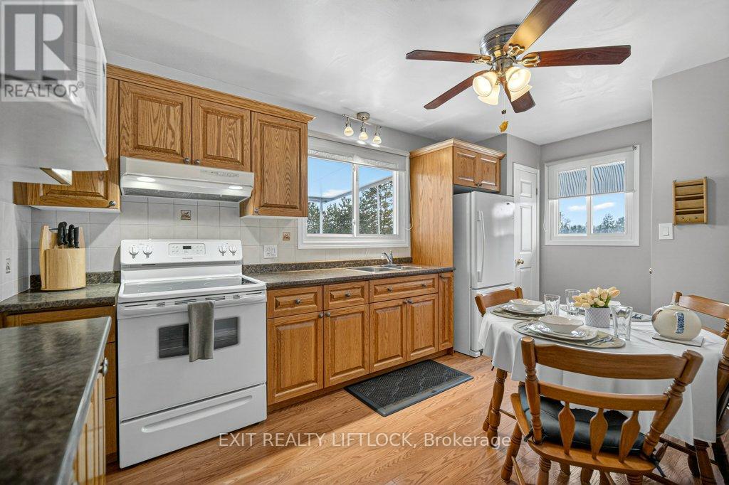 845 Stocker Road, Peterborough (Otonabee Ward 1), Ontario  K9J 5T2 - Photo 6 - X12826636