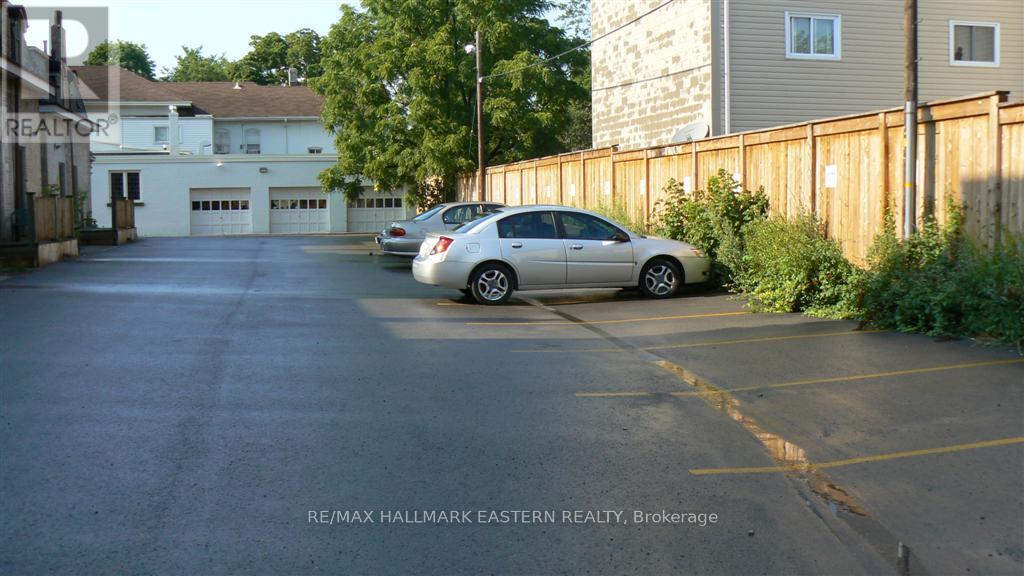 1 - 342 Rubidge Street, Peterborough (Town Ward 3), Ontario  K9H 4C7 - Photo 6 - X12827078