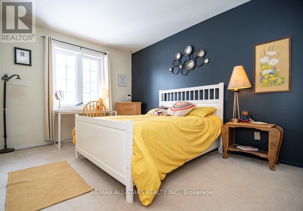 9 Don Court, Kawartha Lakes (Lindsay), Ontario  K9V 5T1 - Photo 20 - X12828068