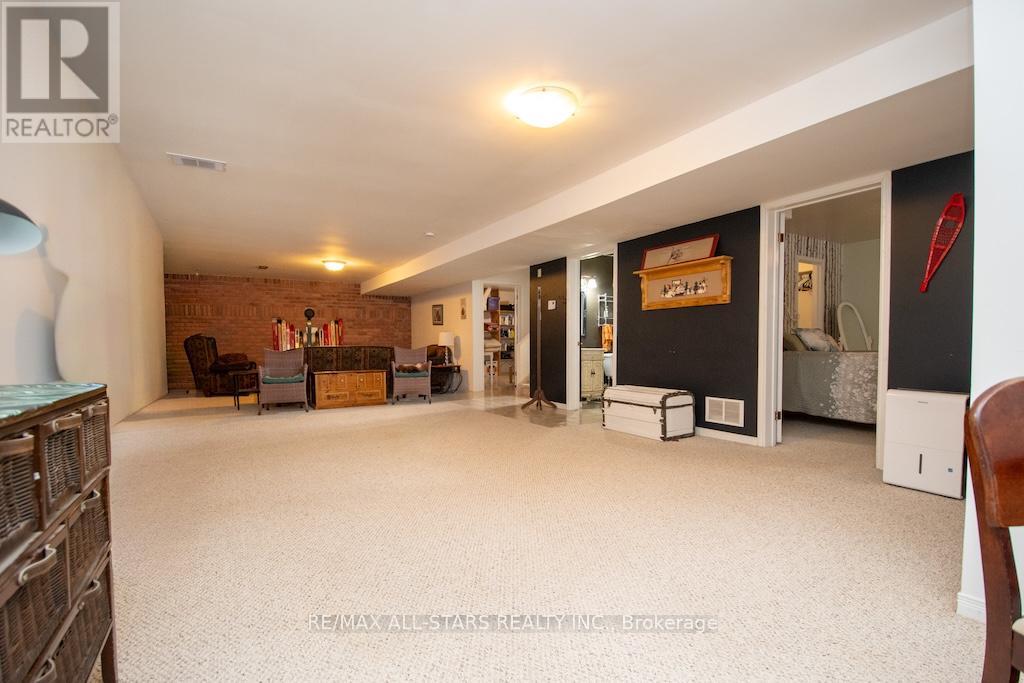 9 Don Court, Kawartha Lakes (Lindsay), Ontario  K9V 5T1 - Photo 26 - X12828068