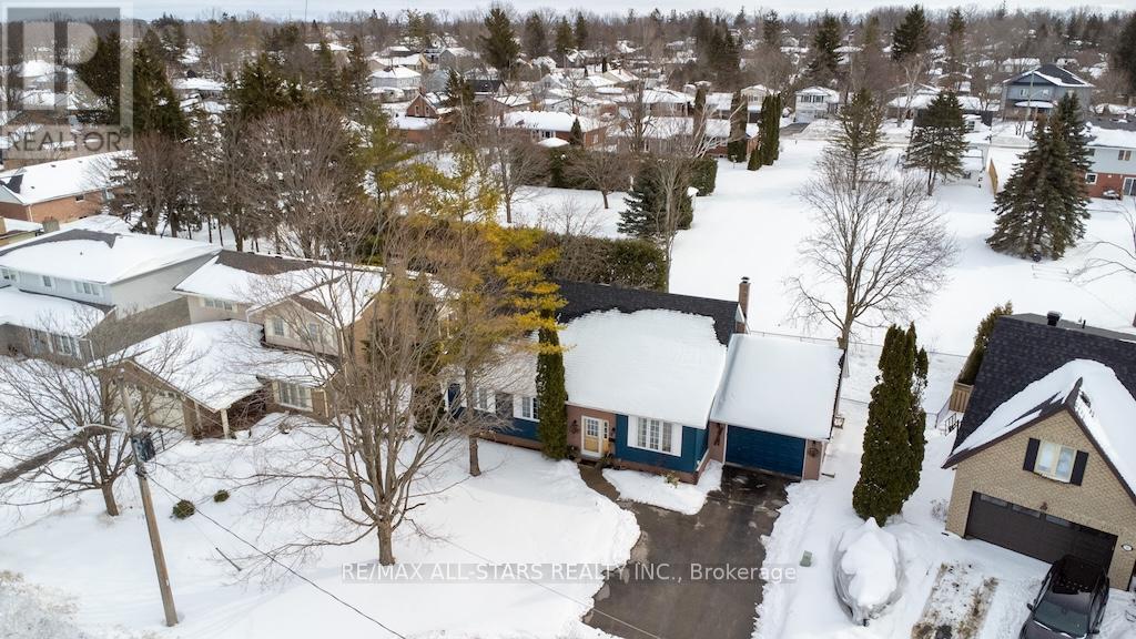 9 Don Court, Kawartha Lakes (Lindsay), Ontario  K9V 5T1 - Photo 32 - X12828068