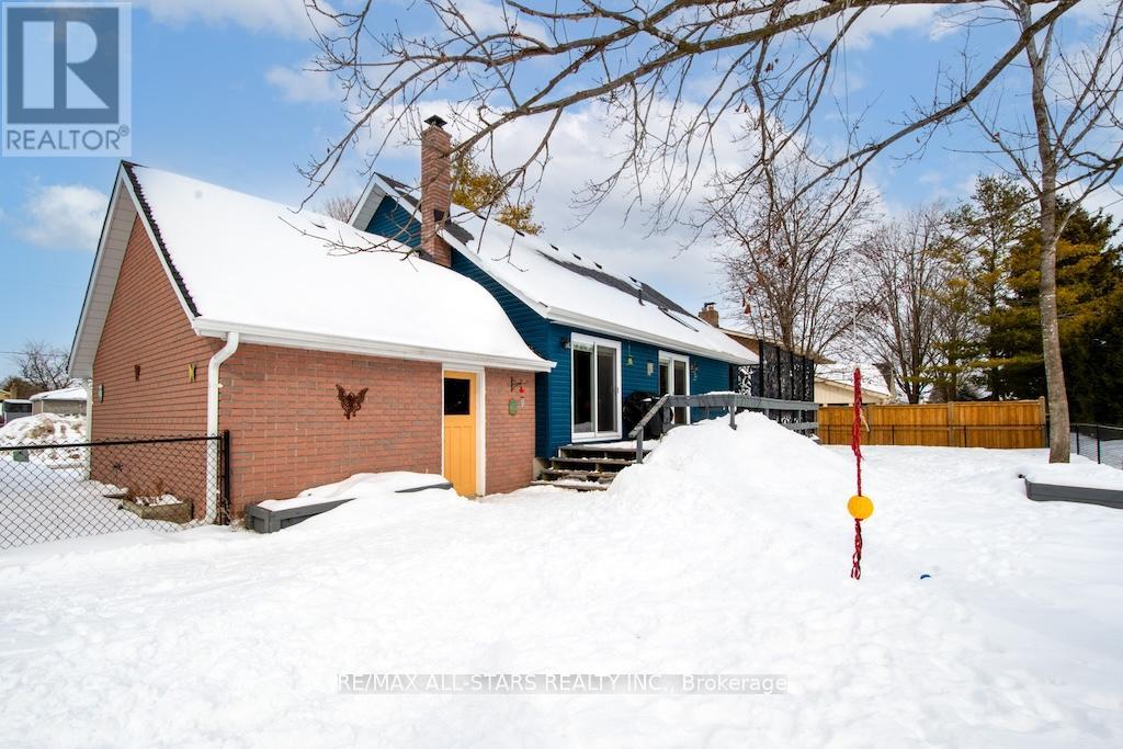 9 Don Court, Kawartha Lakes (Lindsay), Ontario  K9V 5T1 - Photo 35 - X12828068