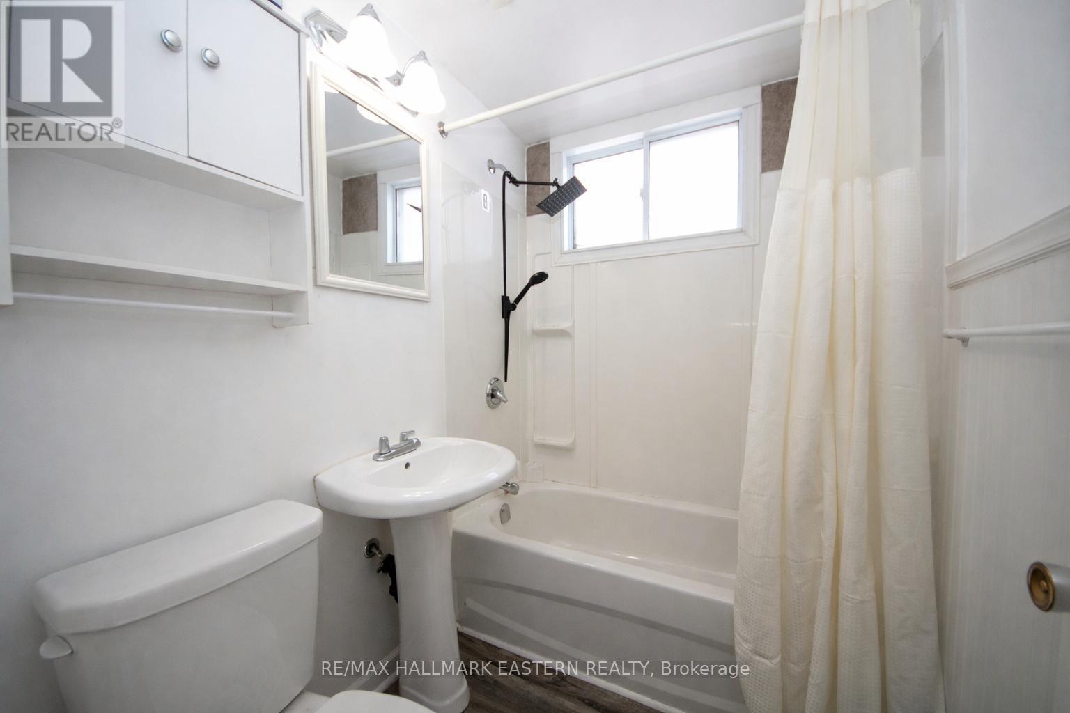 722 Chemong Road, Peterborough (Northcrest Ward 5), Ontario  K9H 5Y9 - Photo 8 - X12828300