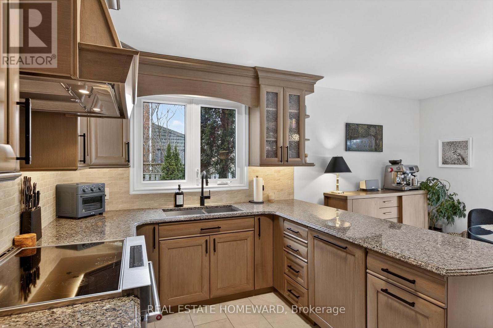 1530 Scollard Crescent, Peterborough (Ashburnham Ward 4), Ontario  K9H 7L1 - Photo 9 - X12828470