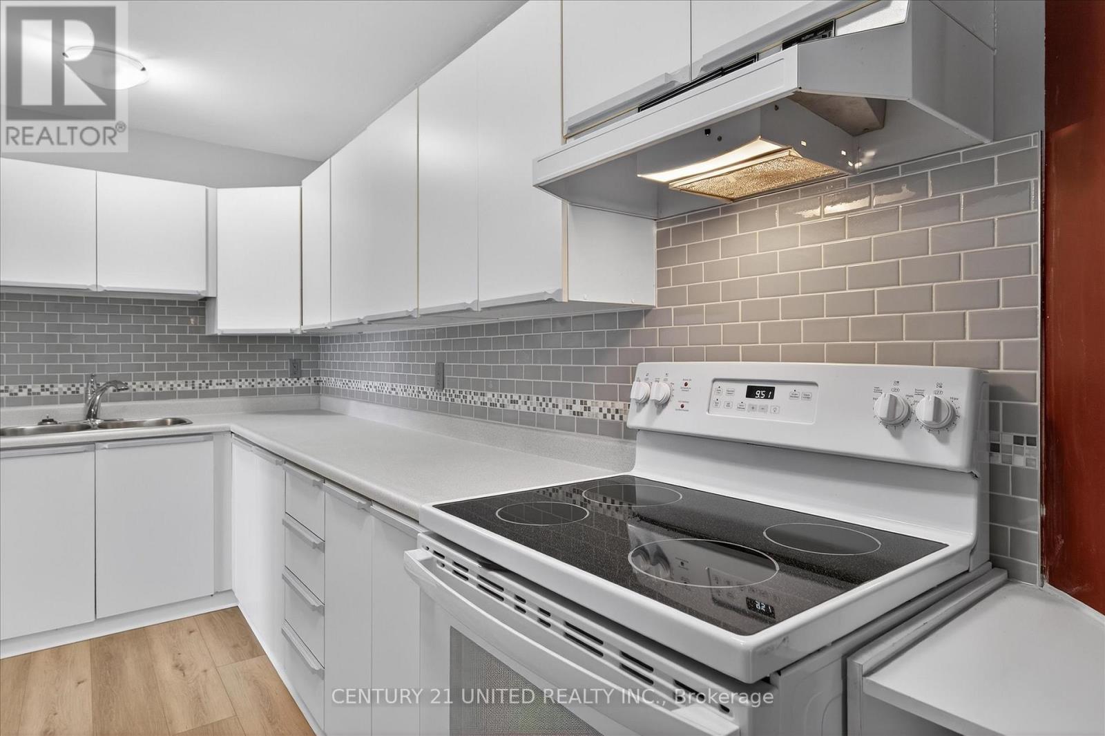 224 - 475 Parkhill Road W, Peterborough (Town Ward 3), Ontario  K9H 7M5 - Photo 34 - X12829520