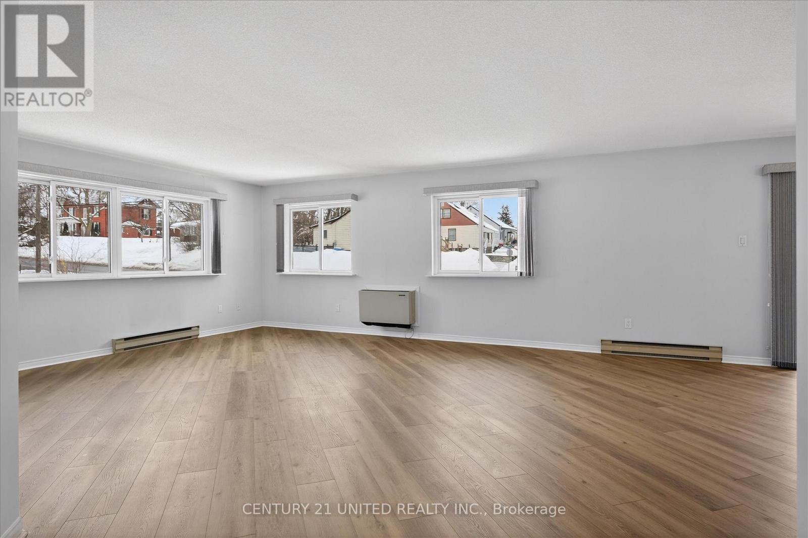 224 - 475 Parkhill Road W, Peterborough (Town Ward 3), Ontario  K9H 7M5 - Photo 8 - X12829520