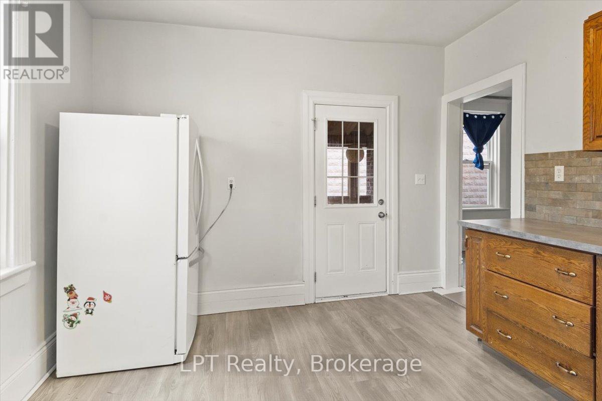 650 Armour Road, Peterborough (Ashburnham Ward 4), Ontario  K9H 1Z4 - Photo 12 - X12829962