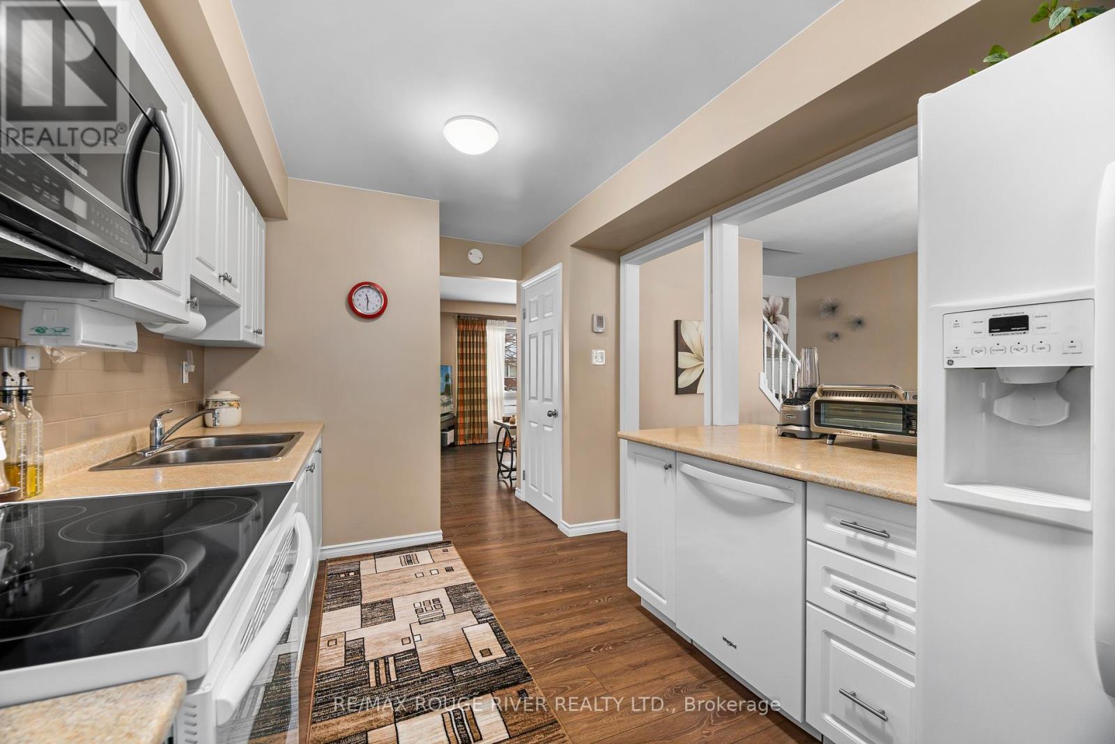 128 Fradette Avenue, Peterborough (Otonabee Ward 1), Ontario  K9J 1T5 - Photo 11 - X12829992