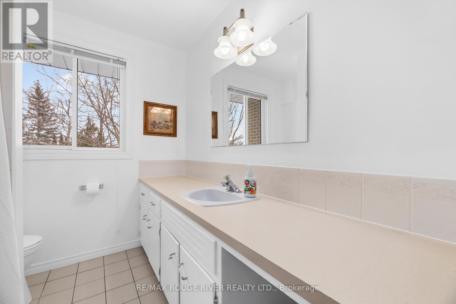 128 Fradette Avenue, Peterborough (Otonabee Ward 1), Ontario  K9J 1T5 - Photo 21 - X12829992