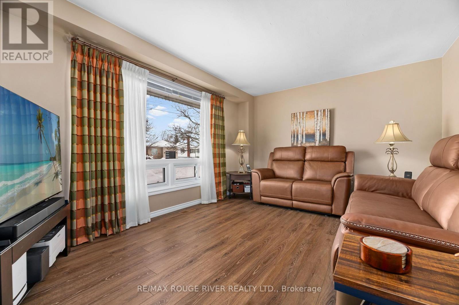 128 Fradette Avenue, Peterborough (Otonabee Ward 1), Ontario  K9J 1T5 - Photo 5 - X12829992