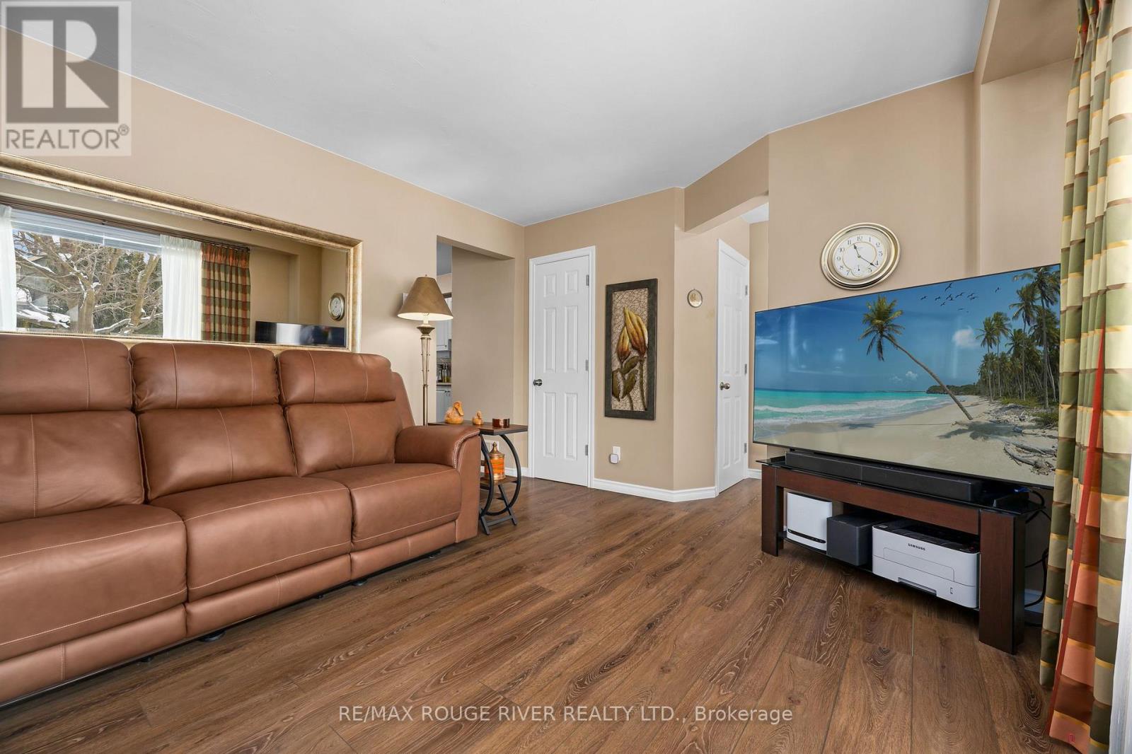 128 Fradette Avenue, Peterborough (Otonabee Ward 1), Ontario  K9J 1T5 - Photo 6 - X12829992