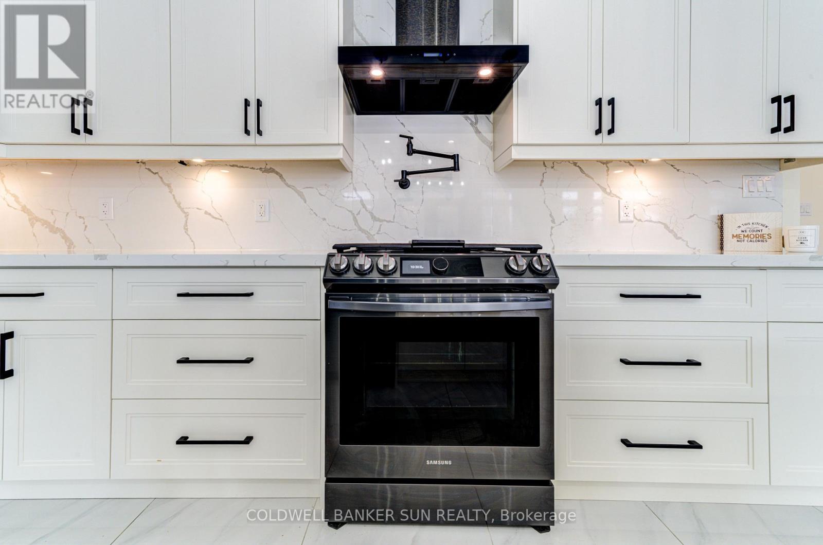 33 Ellis Crescent, Kawartha Lakes (Lindsay), Ontario  K9V 0A5 - Photo 17 - X12830942