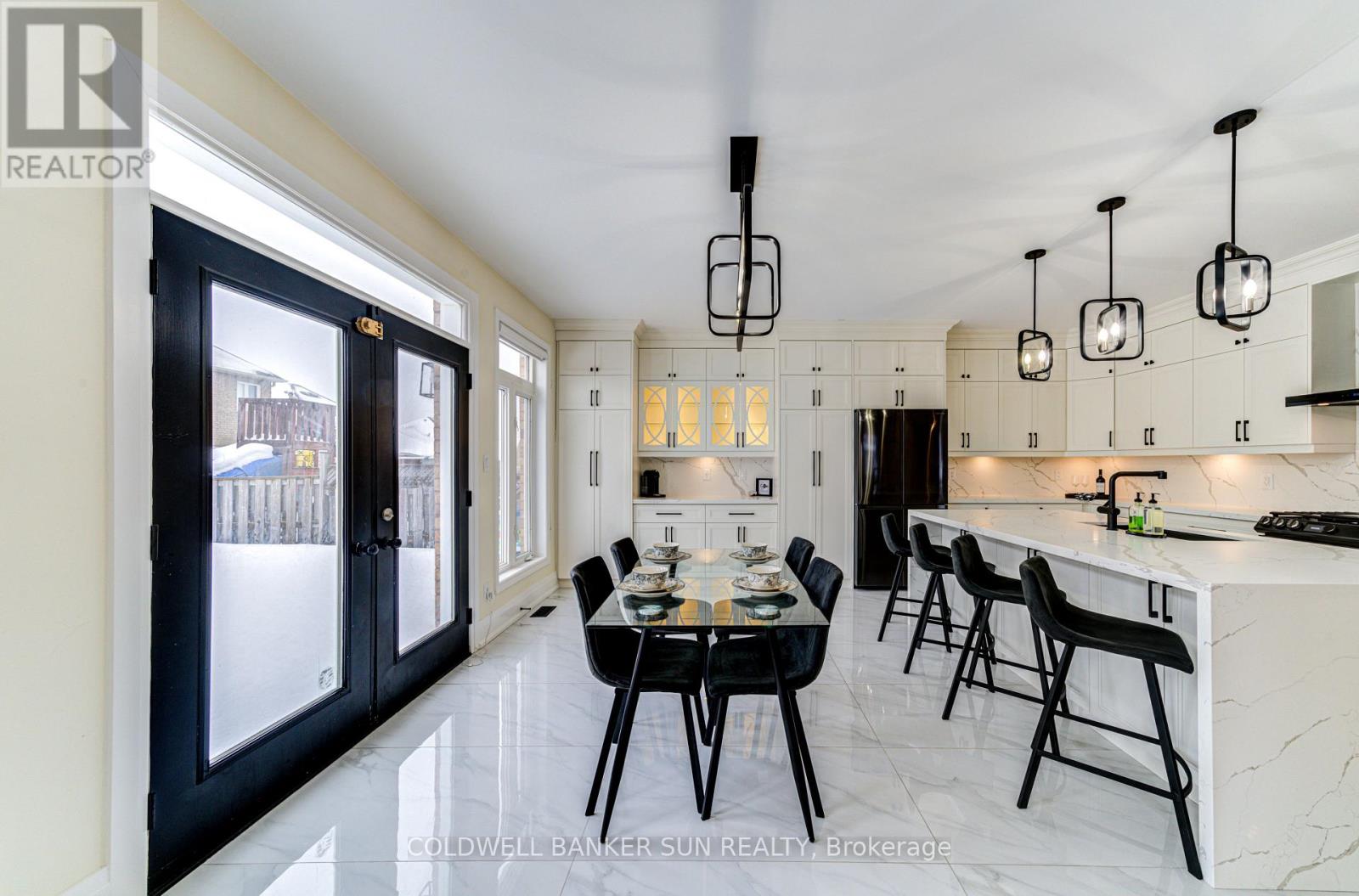 33 Ellis Crescent, Kawartha Lakes (Lindsay), Ontario  K9V 0A5 - Photo 23 - X12830942