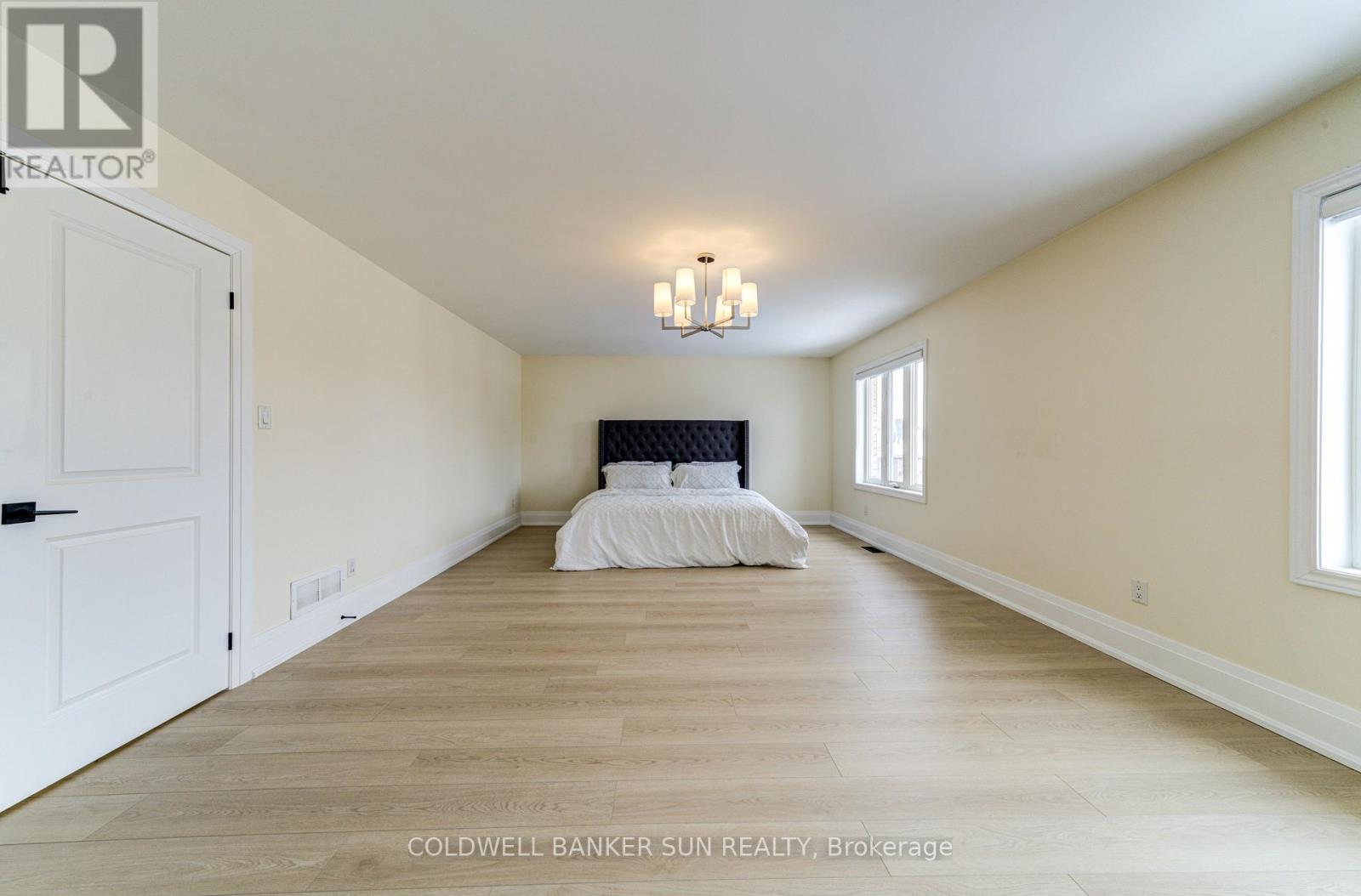 33 Ellis Crescent, Kawartha Lakes (Lindsay), Ontario  K9V 0A5 - Photo 42 - X12830942