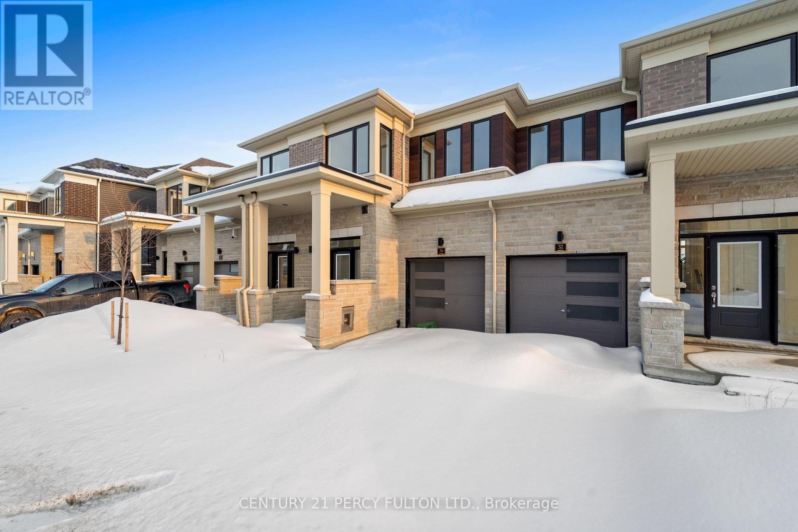 34 Hickey Lane, Kawartha Lakes (Lindsay), Ontario  K9V 0T2 - Photo 2 - X12831548