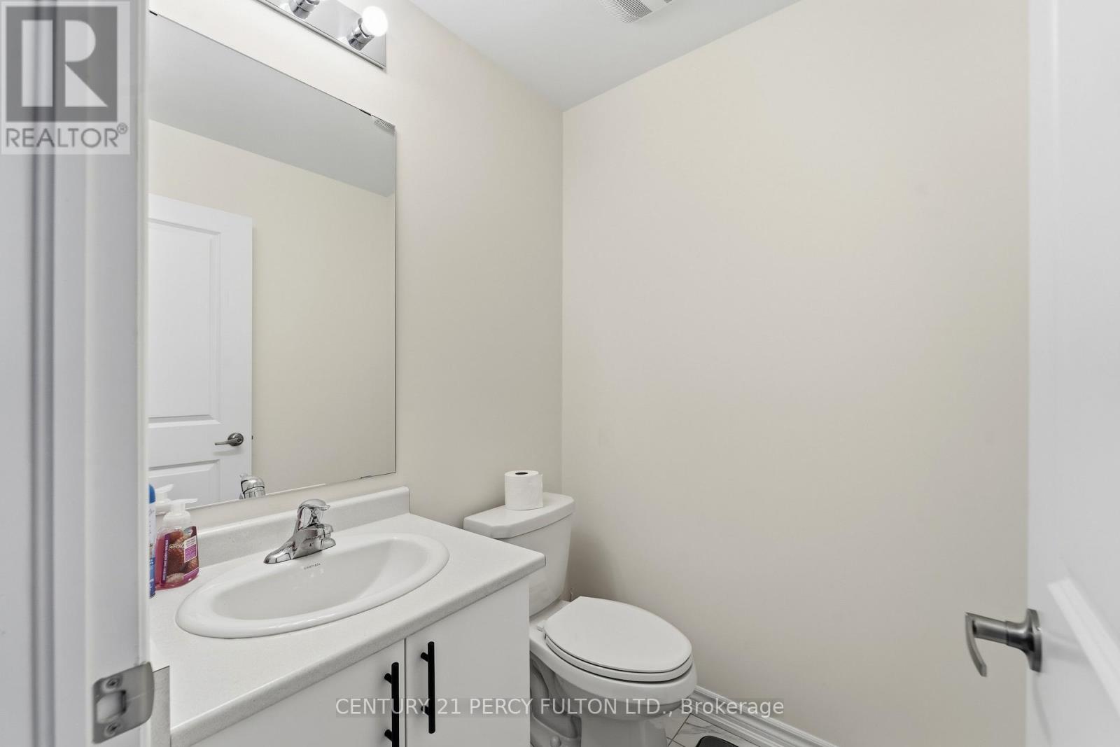 34 Hickey Lane, Kawartha Lakes (Lindsay), Ontario  K9V 0T2 - Photo 9 - X12831548