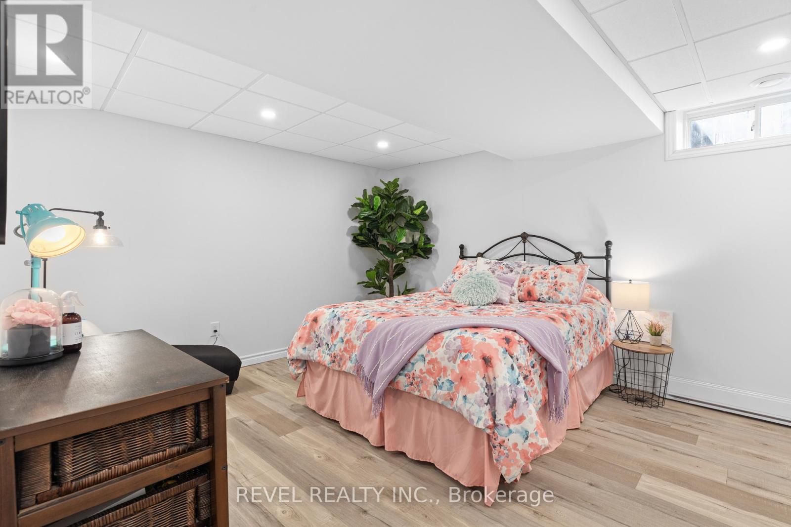 39 Springdale Drive, Kawartha Lakes (Lindsay), Ontario  K9V 0J4 - Photo 34 - X12832372