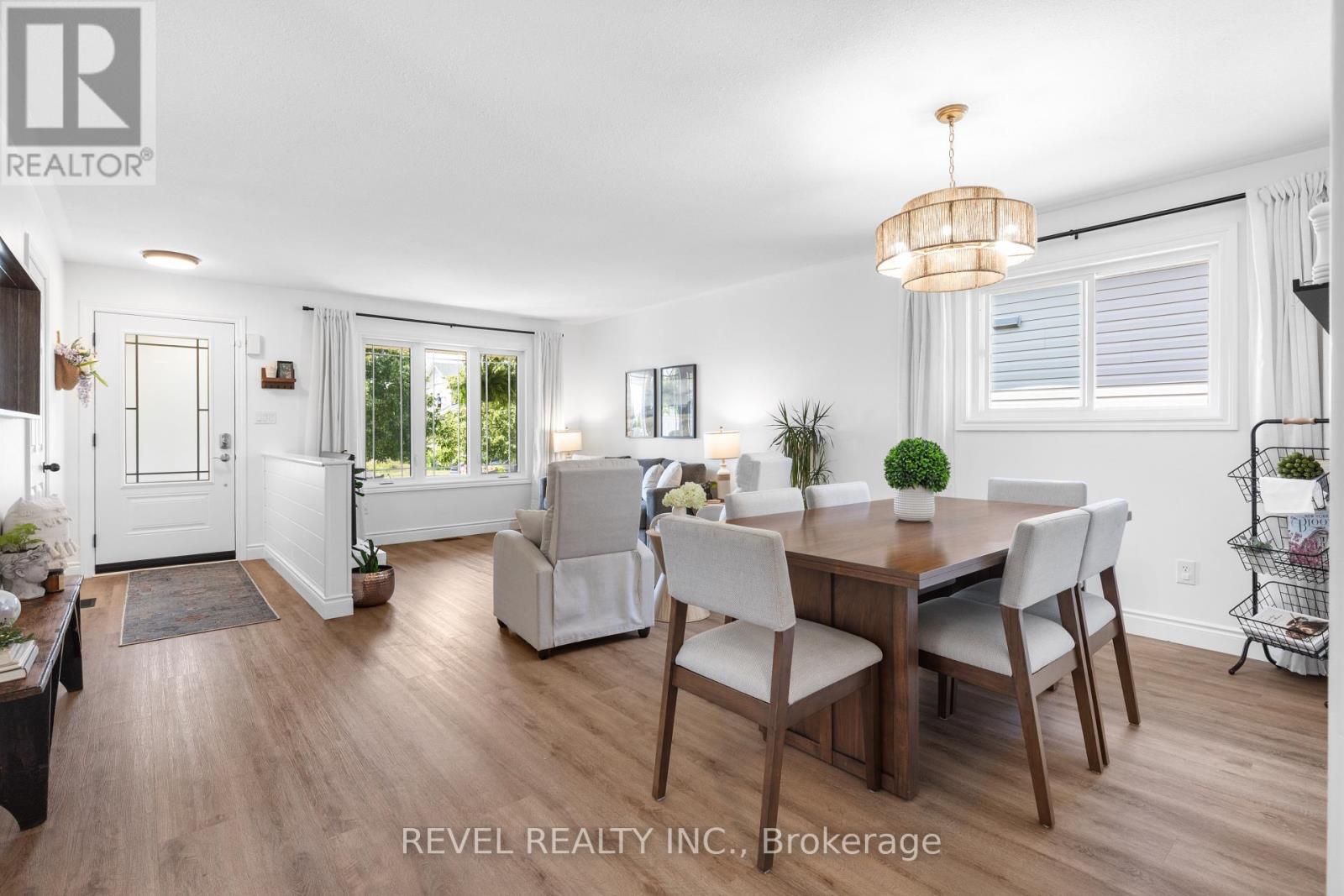 39 Springdale Drive, Kawartha Lakes (Lindsay), Ontario  K9V 0J4 - Photo 8 - X12832372