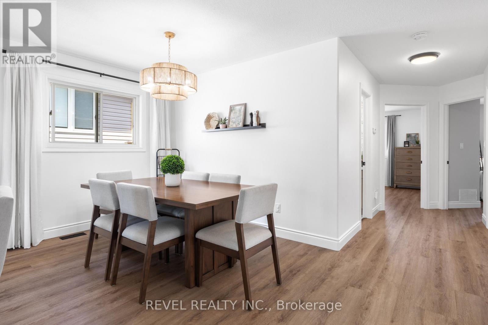 39 Springdale Drive, Kawartha Lakes (Lindsay), Ontario  K9V 0J4 - Photo 9 - X12832372