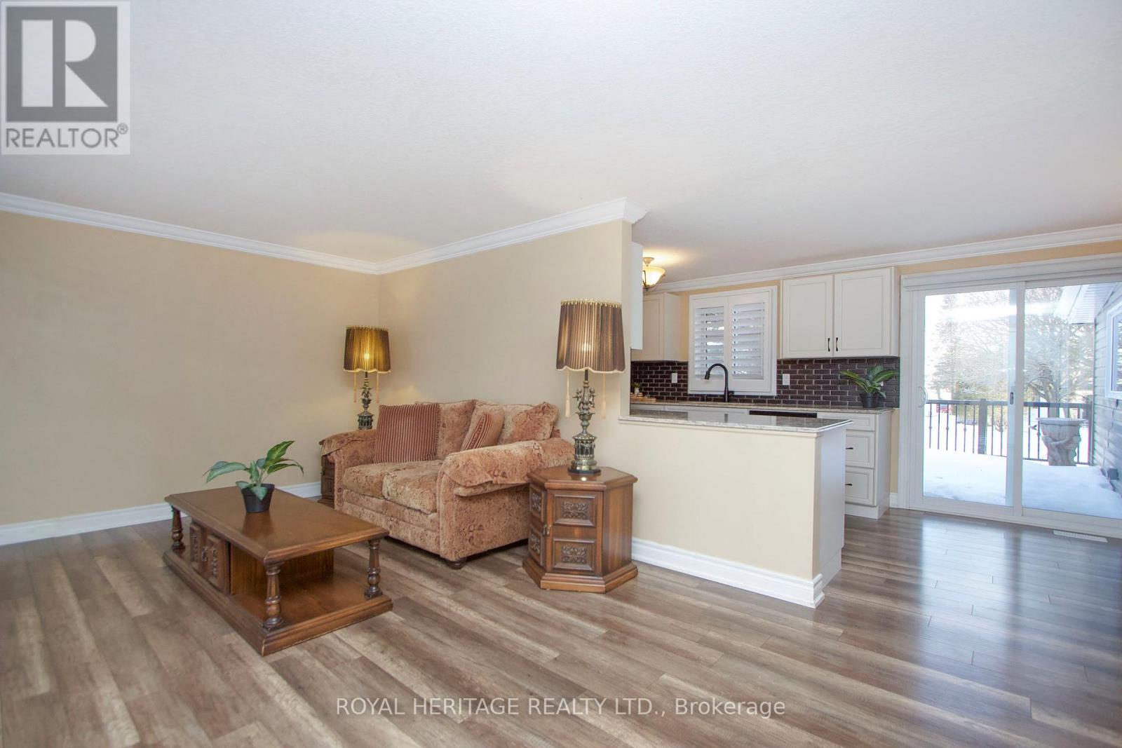 11 Heritage Lane, Clarington (Newcastle), Ontario  L1B 1A5 - Photo 7 - E12832302