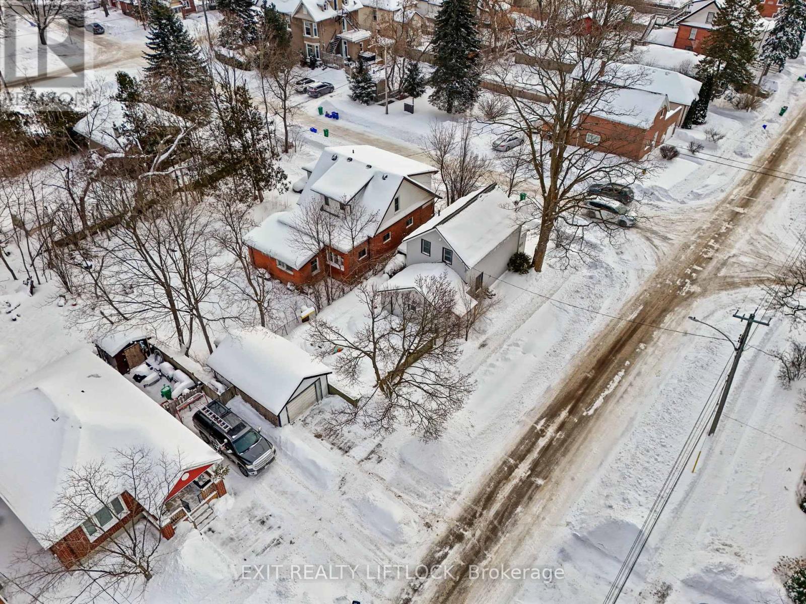 378 London Street, Peterborough (Town Ward 3), Ontario  K9H 2Z8 - Photo 22 - X12832426