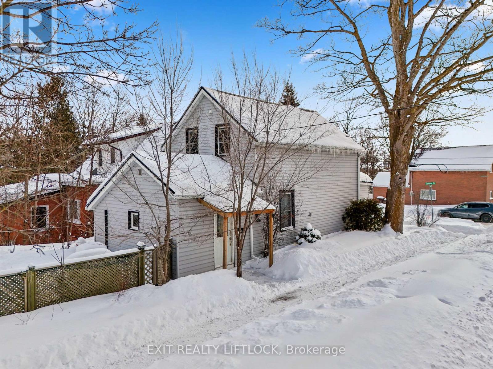 378 London Street, Peterborough (Town Ward 3), Ontario  K9H 2Z8 - Photo 23 - X12832426