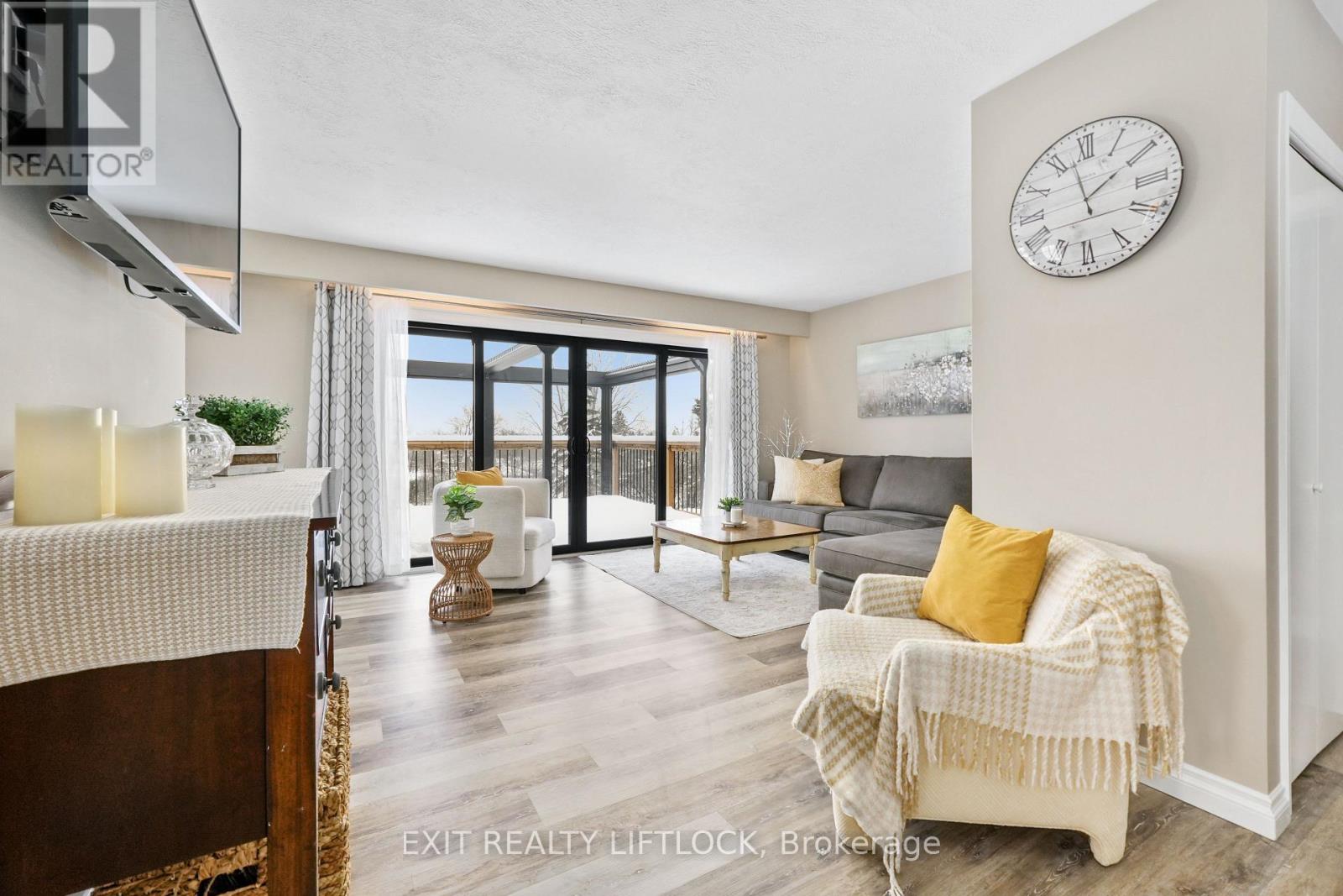 529 Mccrea Drive, Peterborough (Northcrest Ward 5), Ontario  K9K 1C4 - Photo 6 - X12832434